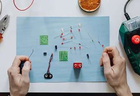 Gujing Electronics diundang untuk bergabung dalam Konferensi Pesawat Terbang untuk bersama-sama menjajaki jalur baru bagi pengembangan ekonomi dataran rendah