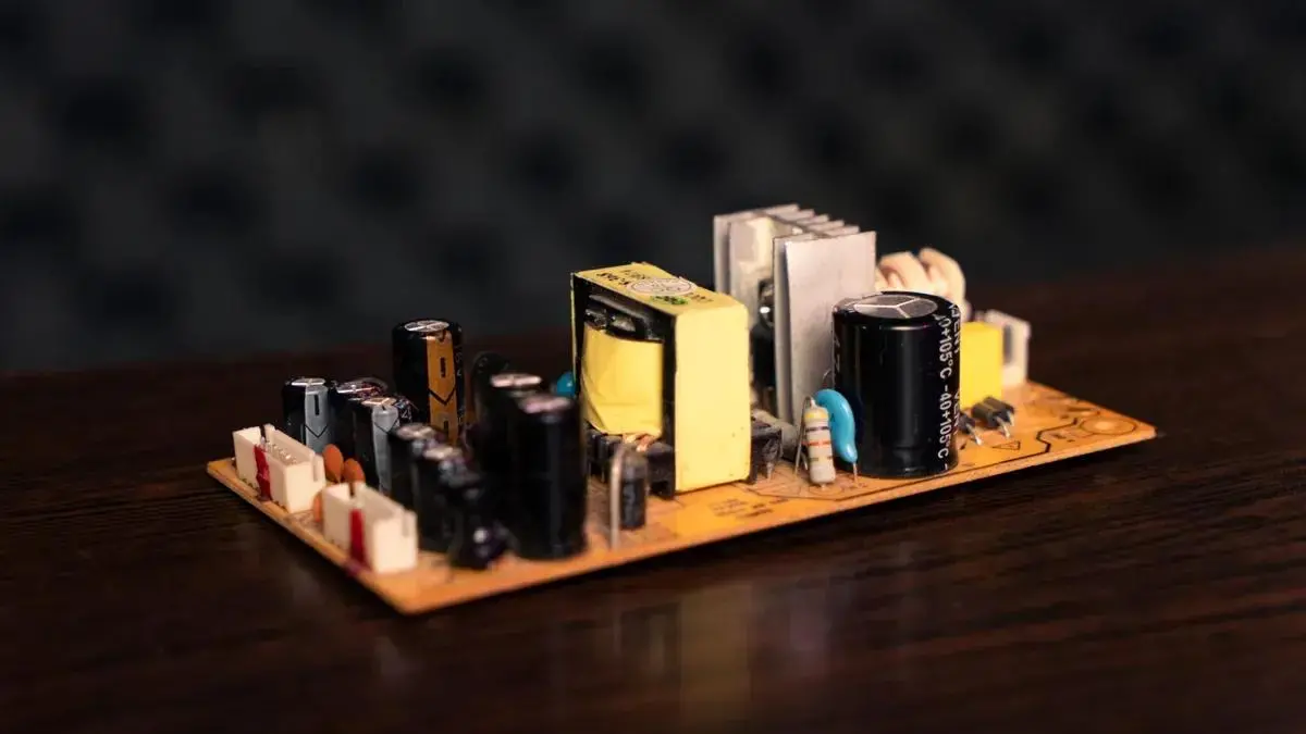 Mengapa Power Electronics Menggunakan Induktor Inti Batang Khusus untuk Aplikasi Jalur Magnetik Terbuka